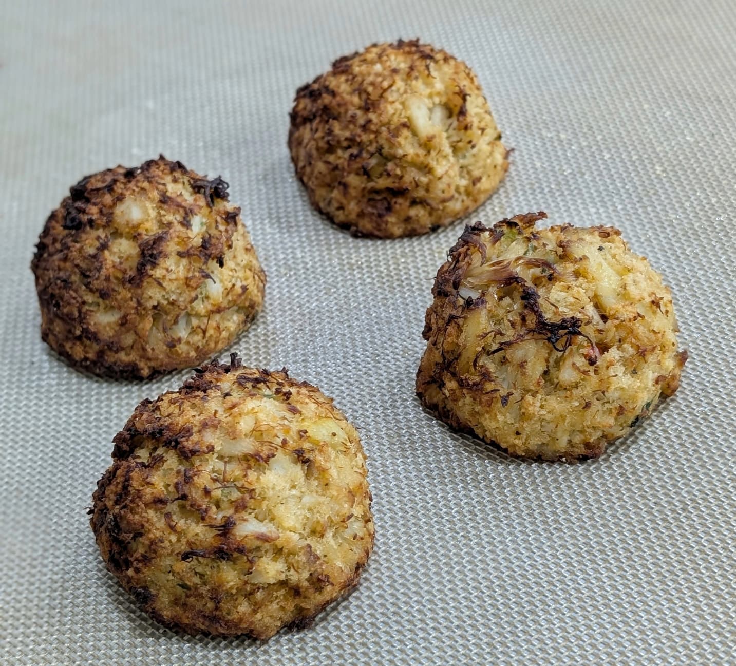 Premium Jumbo Crab Cakes | 4x3oz