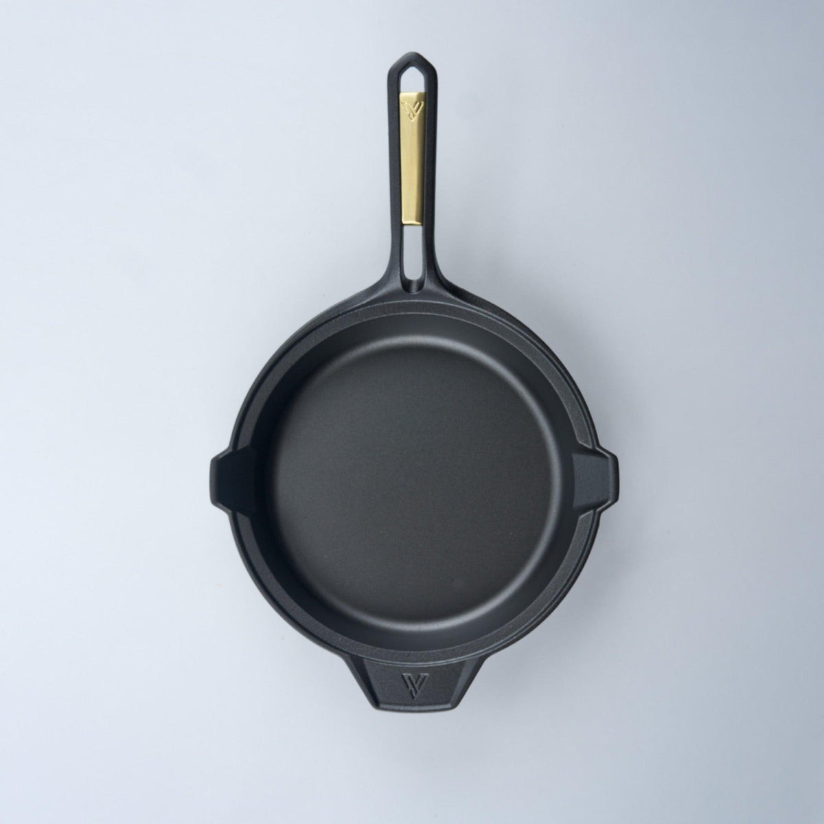 ChefVentions 10.5 Round Cast Iron Skillet Grey