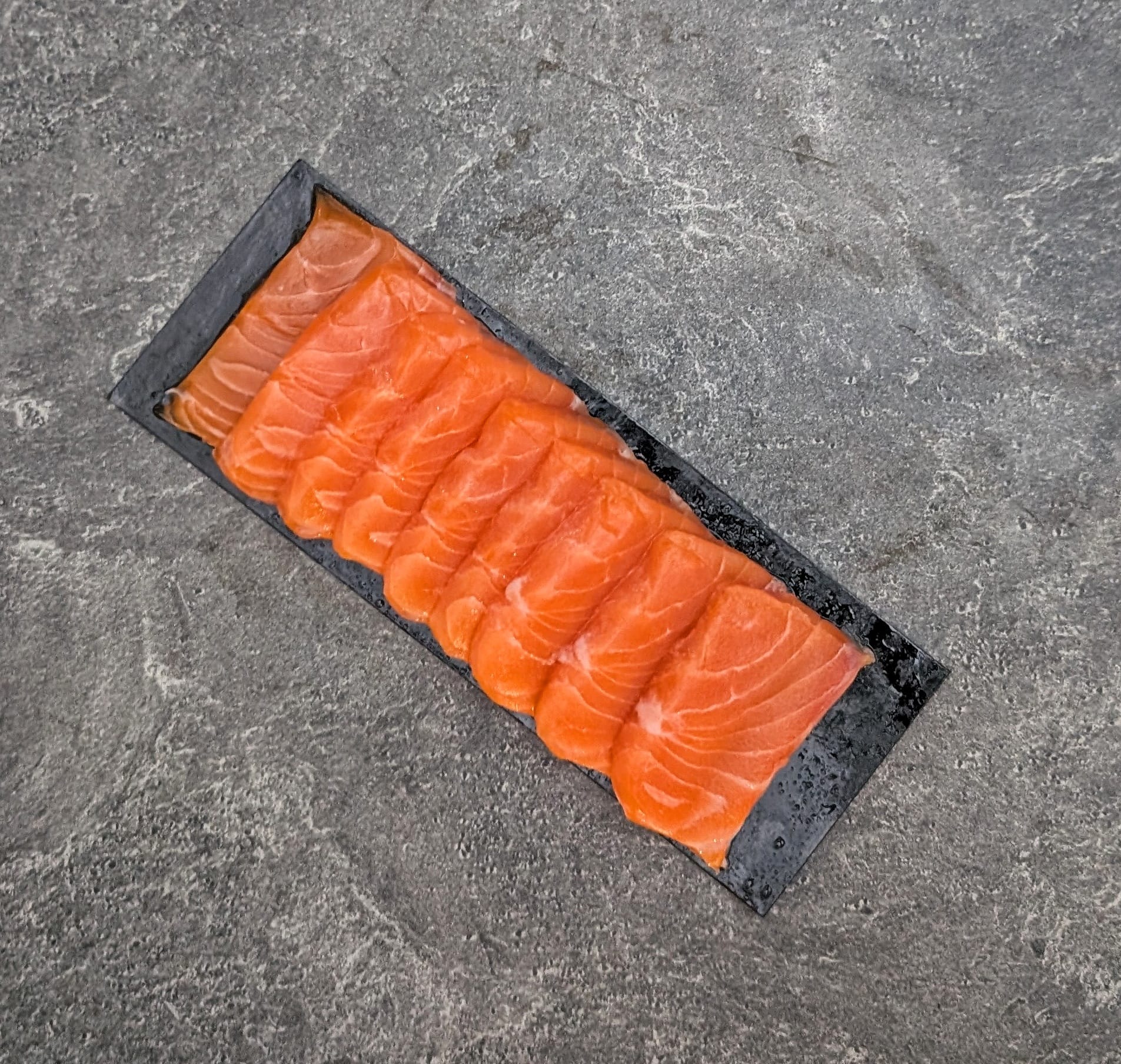 Sashimi - Cut Salmon – Faroe Islands - Meat N' Bone