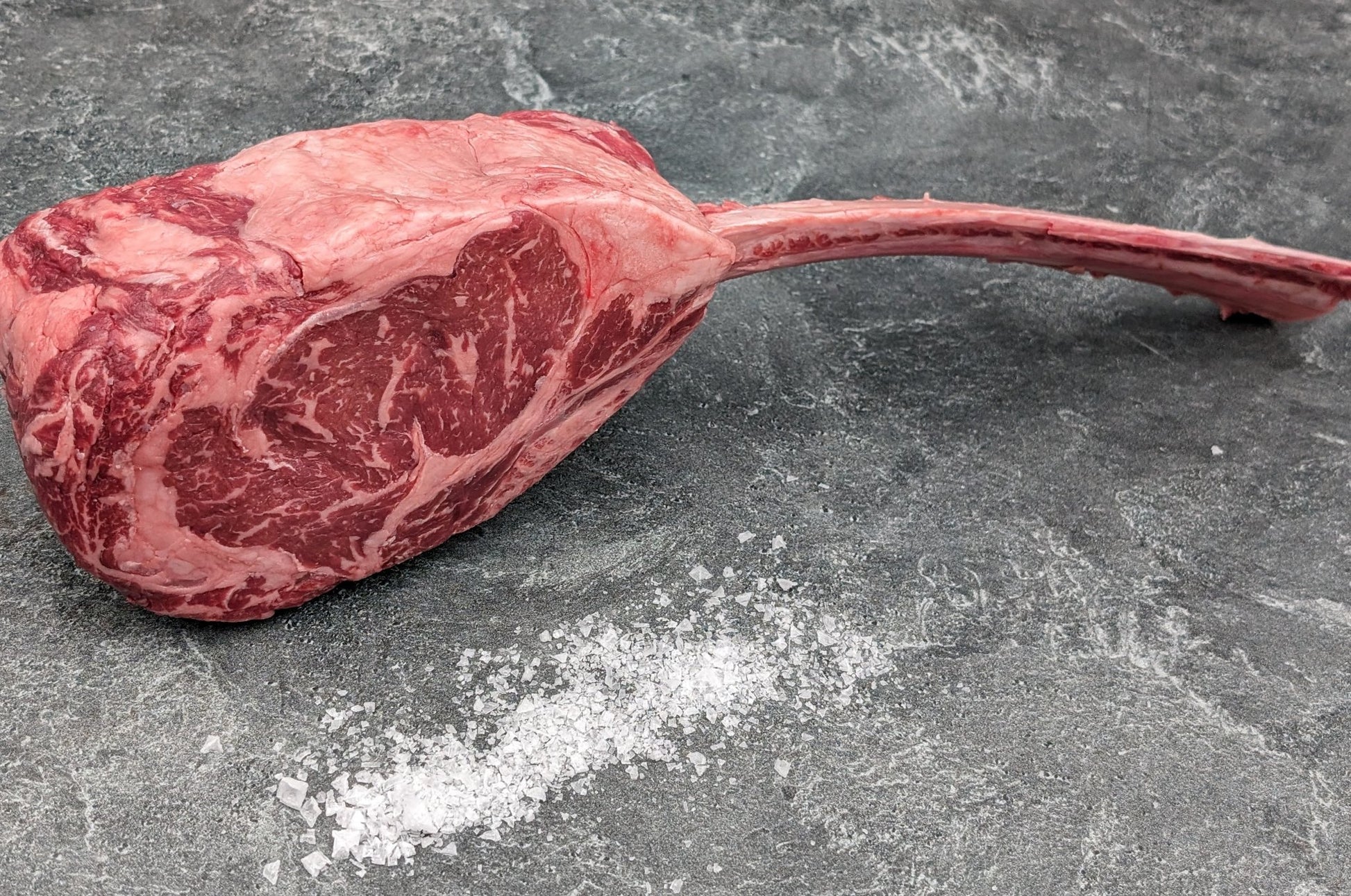 Tomahawk Steak | Wagyu BMS 8 - 9 - Meat N' Bone