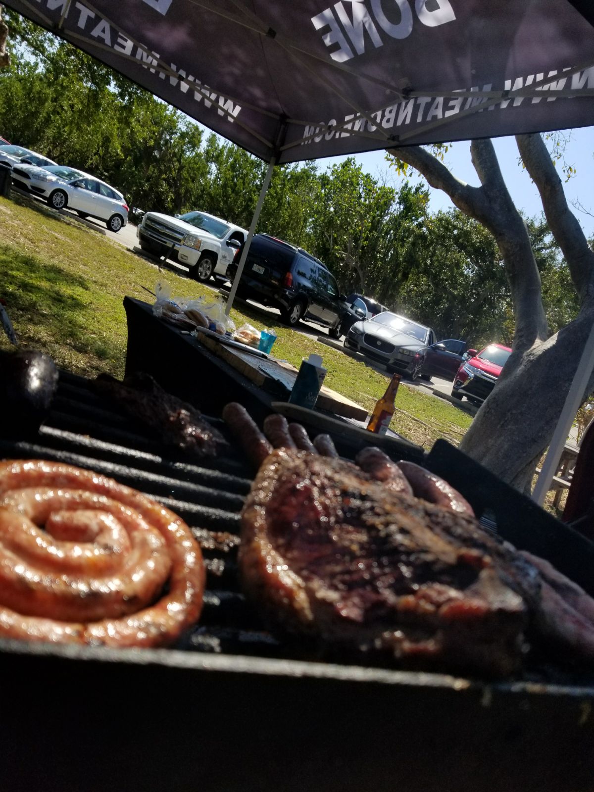 Grill Master - Meat N' Bone